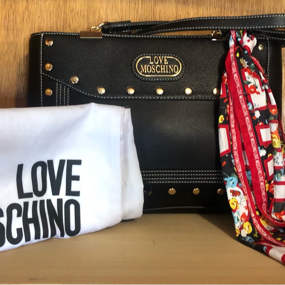 NWT LOVE MOSCHINO SATCHEL! Comes with Twilly and dust bag!